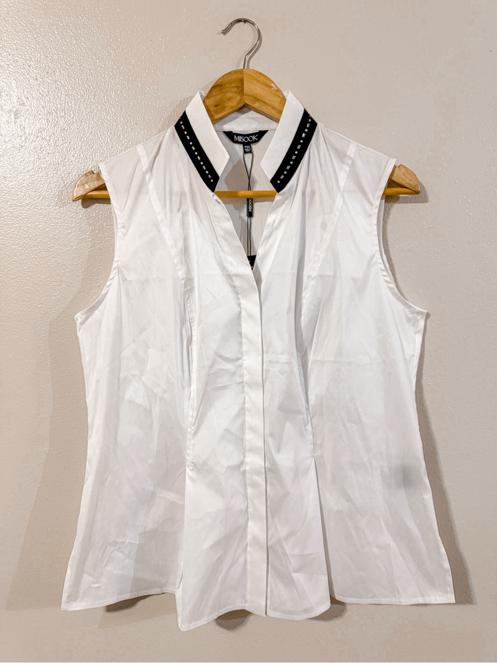 NEW | MISOOK | Stud Collar Tailored Sleeveless Shirt | Petite Medium